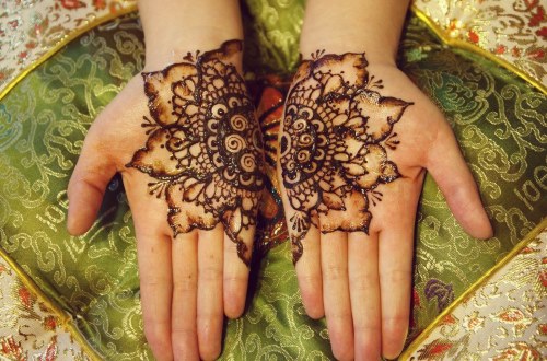 Mehendi: què és. Dibuixos de henna al cos per a principiants. Esbossos, dissenys de tatuatges