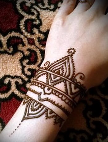 Mehendi: què és. Dibuixos de henna al cos per a principiants. Esbossos, dissenys de tatuatges