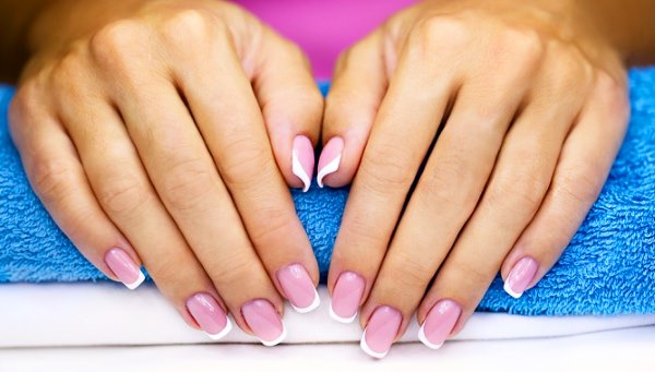 Manicura en colors pastel. Idees suaus de manicura amb fotos