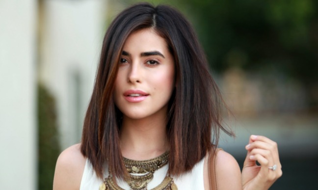 Coupe de cheveux Long bob pour les cheveux foncés, clairs et rouges - vues avant et arrière. Le schéma et la technique des coupes de cheveux avec une frange oblique et droite, sans frange. Une photo