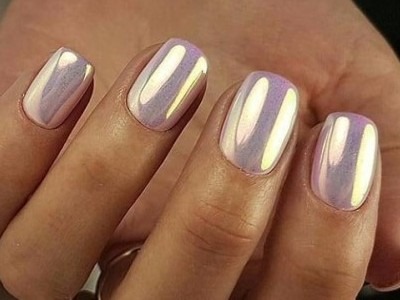 Manicura per a ungles curtes. Foto, disseny, gel pols ull de gat, francès, clàssic, ambre, hivern, primavera, estiu, tardor