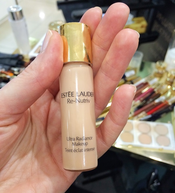 Crema facial Estee Lauder (Estee Lauder): significa combatre les arrugues després de 30, 40, 50 anys