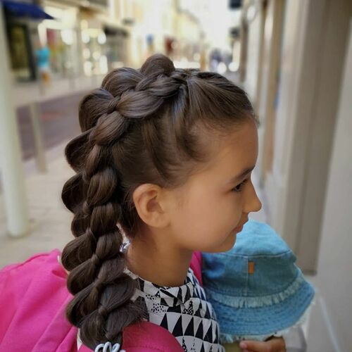 Coiffure facile pour les cheveux moyens en 5 minutes. Photo comment faire étape par étape à la maison