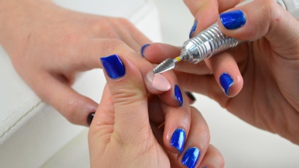 Bonica manicura de goma laca.Foto per a ungles curtes i llargues, idees de disseny