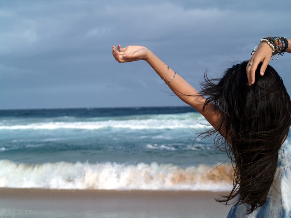 Com fer una bella foto d'una noia morena amb els cabells llargs. Fotos, idees