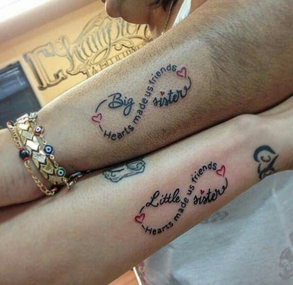 Tatuatges aparellats per a dos amants, per a amigues, germanes. Petits esbossos, idees de lletres