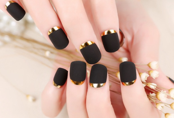 Belle manucure. Photo des plus chics sur les ongles ovales, carrés, courts et longs