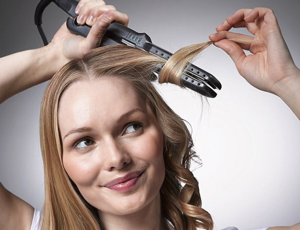 Comment faire des boucles avec un fer à repasser pour cheveux moyens. Photo étape par étape pour les débutants