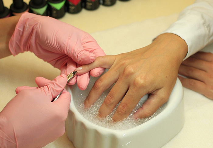 Manicura europea. Què és, tecnologia d'execució, foto